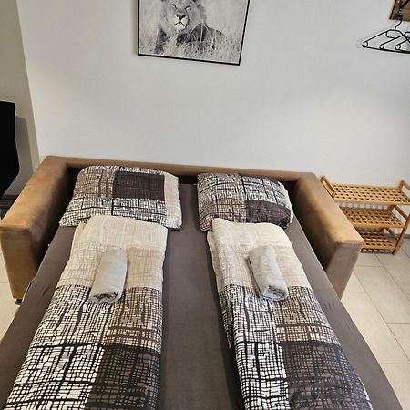 Schoene Einliegerwohnung 200M Vom Wasser Entfernt Штайн-на-Рейне Экстерьер фото